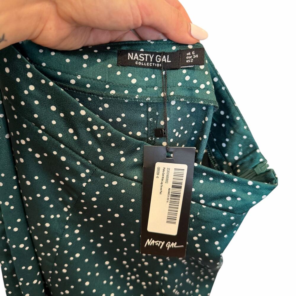 NWT Nasty Gal Green Polka Dot Satin Two Piece Set Crop Top & Wide Leg Pants - Picture 6 of 10